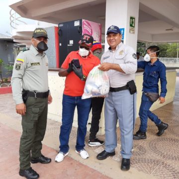 Muchas manos se unen para llevar ayuda a trabajadores del sector turístico