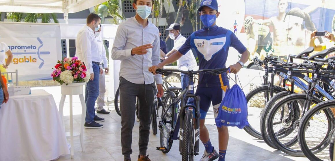 Colombia en Bici del Ministerio del Deporte, benefició a 18 ciclistas de Bolívar