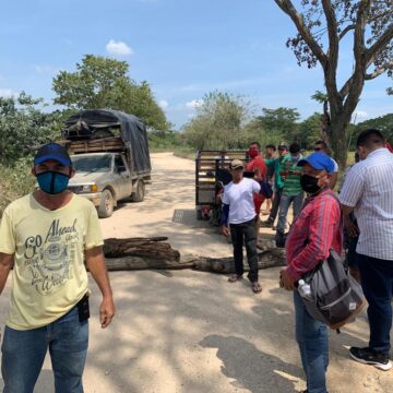 Otra que ganan campesinos de Cachenche, Turbana, admiten desacato contra director de la SAE Caribe Otra que ganan campesinos de Cachenche, Turbana, admiten desacato contra director de la SAE Caribe