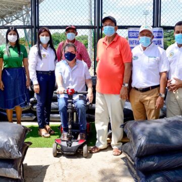 Para apoyar a los pequeños ganaderos, Gobernación entrega más de 400 toneladas de silo de maíz