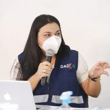 Ex directora del Dadis, Johana no resultó tan buena, denuncia el alcalde Dau