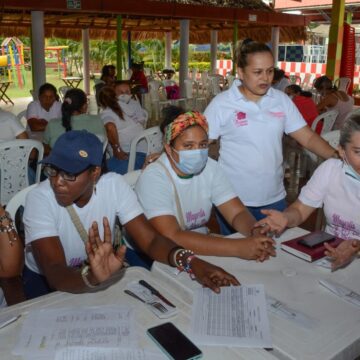 Avanza campaña de Mayerlis Angarita a la Cámara por las víctimas, más de 90 lideresas van con ella