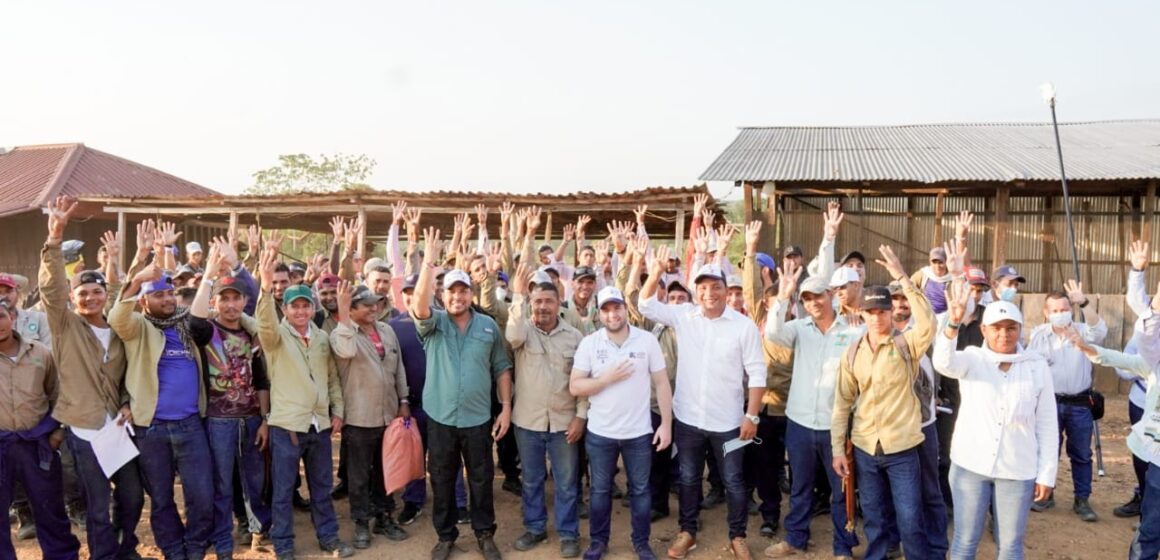 Hay que convertir a los campesinos en empresarios, Kike Cabrales, candidato al Senado Centro Democrático