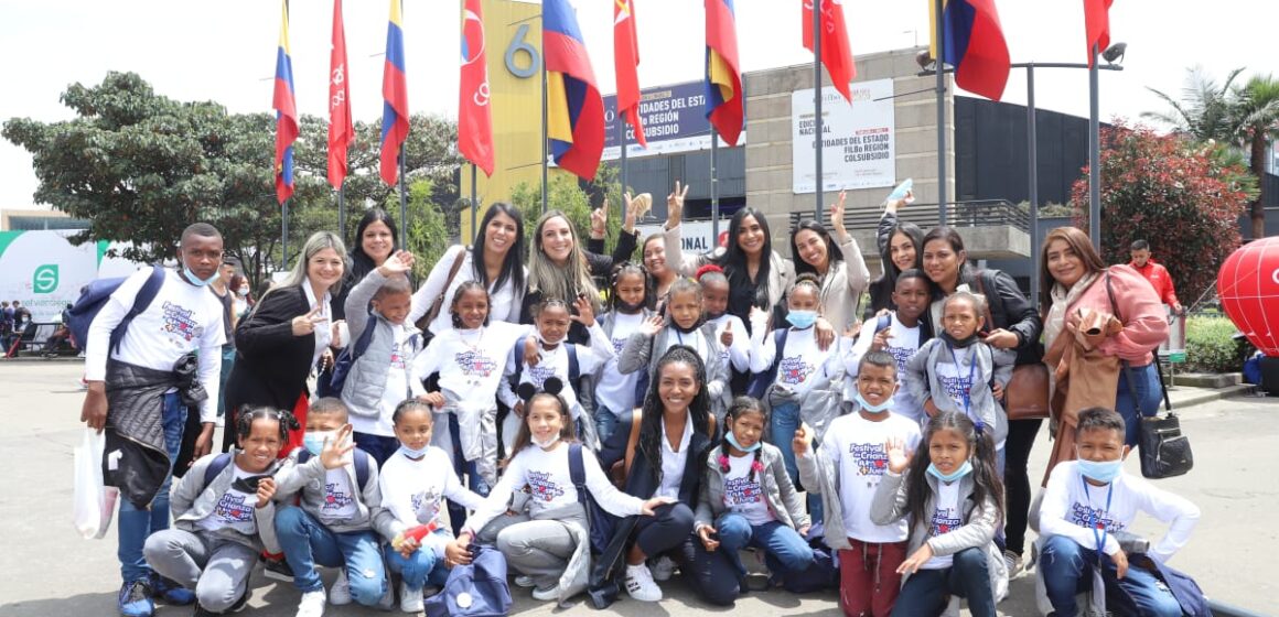Se fueron para la «nevera» 18 niños bolivarenses, Gobernación celebra Mes de la Niñez Se fueron para la «nevera» 18 niños bolivarenses, Gobernación celebra Mes de la Niñez
