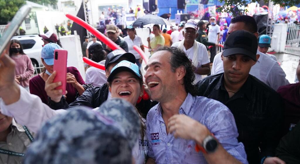 Este domingo ‘Fico con las comunidades’ en el Coliseo de Combate*