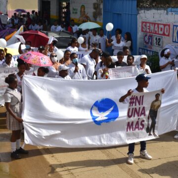 María La Baja marchó y clamó justicia por el feminicidio de Yolimar Díaz Guerra María La Baja marchó y clamó justicia por el feminicidio de Yolimar Díaz Guerra