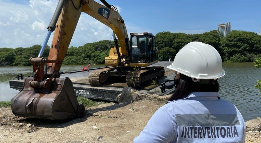 Con 13% de la obra, ya se han sacado 10.000 metros cúbicos de porquería de la Ciénaga de Las Quintas