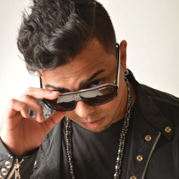 “Oscurito”, nuevo sencillo del cantante Blake D3 y la agrupación Elite Klan