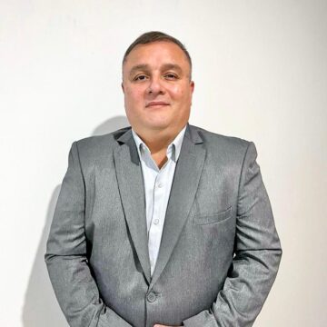 El médico José Saavedra se paseó por varias EPS y ahora es director del DADIS El médico José Saavedra se paseó por varias EPS y ahora es director del DADIS