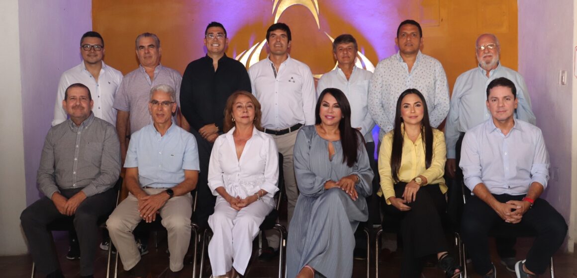 Se posesionó la nueva Junta Directiva de la Cámara de Comercio de Cartagena Se posesionó la nueva Junta Directiva de la Cámara de Comercio de Cartagena