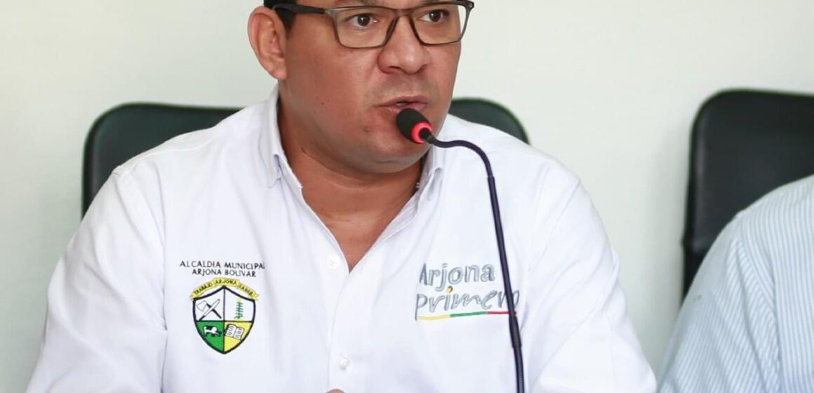 La pantomima de la Contraloría de Bolívar, 11 días demoró la suspensión del alcalde de Arjona
