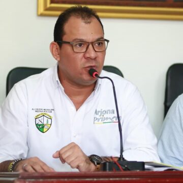 La pantomima de la Contraloría de Bolívar, 11 días demoró la suspensión del alcalde de Arjona
