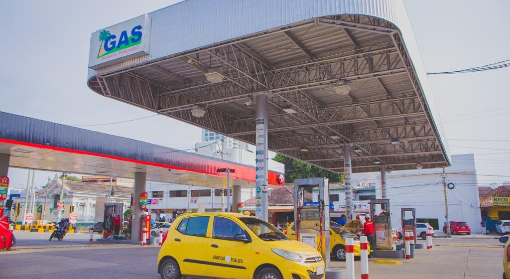 Ante el alza de la gasolina el gas natural se consolida como la mejor opción Ante el alza de la gasolina el gas natural se consolida como la mejor opción