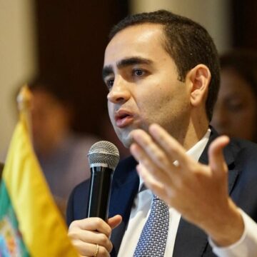 Gobernador Blel denuncia presiones de grupos violentos a pobladores y empresas en Bolívar Gobernador Blel denuncia presiones de grupos violentos a pobladores y empresas en Bolívar