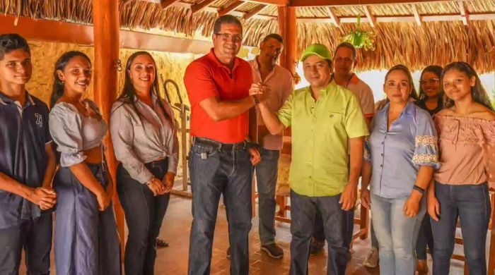 Se selló una poderosa alianza política para la Alcaldía de San Juan Se selló una poderosa alianza política para la Alcaldía de San Juan