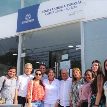 Mery Luz Londoño se alista a recoger firmas, lanza S.O.S, por una Cartagena organizada y segura Mery Luz Londoño se alista a recoger firmas, lanza S.O.S, por una Cartagena organizada y segura