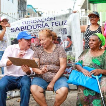 Aunque duplicó las firmas exigidas para inscribirse, William García sigue recolectando respaldos Aunque duplicó las firmas exigidas para inscribirse, William García sigue recolectando respaldos
