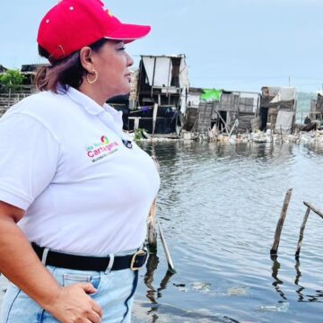 “Jacque no amaga”, mientras recoge firmas, dispara críticas a todos lados