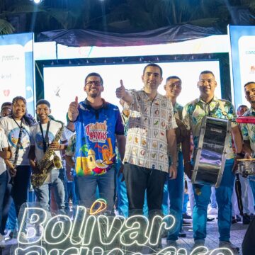 Entre música y baile resonó la primera noche del FestiBandas Bolívar Primero