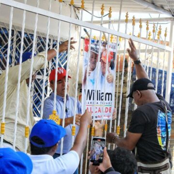 William García “marca territorio”, muestra su poderosa y personal relación con la gente