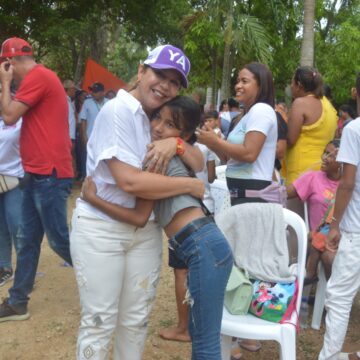 «No al odio, los desadaptados son unos pocos», Claudia Espinosa rechaza ataques a su campaña