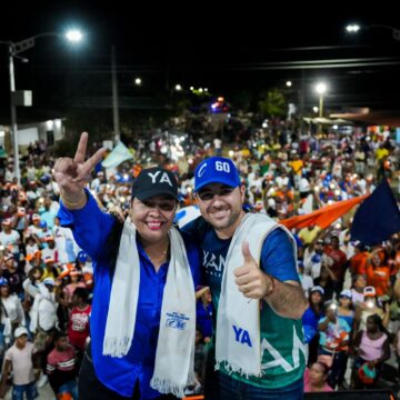 Las Lobas y La Mojana avivaron el «trapo azul» en respaldo a Yamil Arana