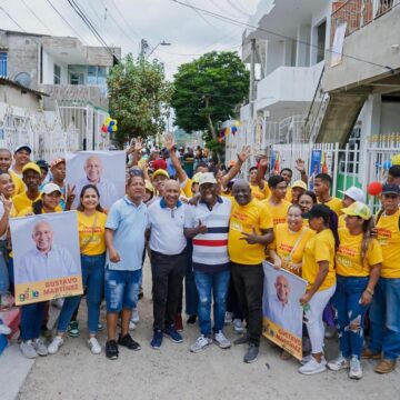 El candidato a la Alcaldía de Cartagena Gustavo Martínez puso en movimiento a la gente de los corregimientos