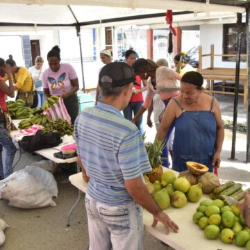 Este viernes, dos mercados campesinos simultáneos, organiza PES- Pedro Romero Este viernes, dos mercados campesinos simultáneos, organiza PES- Pedro Romero
