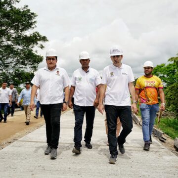 Gobernador inspecciona construcción de vía que conecta a Margarita con San Fernando