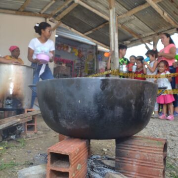 Alcaldía está en los barrios atendiendo  a los damnificados
