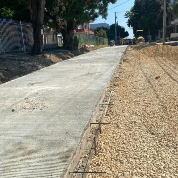 Alcalde Dau inspeccionó varios frentes de obra de infraestructura vial