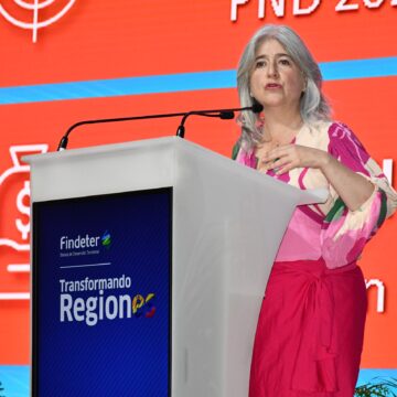 Gobierno lanza en Cartagena el programa 100 Ciudades Gobierno lanza en Cartagena el programa 100 Ciudades