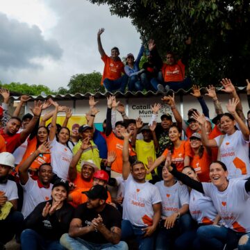 Gigante del Hogar e Imusa entregaron en Membrillal una vivienda a una familia vulnerable. Vienen dos más Gigante del Hogar e Imusa entregaron en Membrillal una vivienda a una familia vulnerable. Vienen dos más