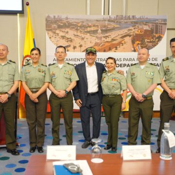 Cúpula de la Policía Nacional llegó a Cartagena a respaldar Plan Titán 24 Cúpula de la Policía Nacional llegó a Cartagena a respaldar Plan Titán 24