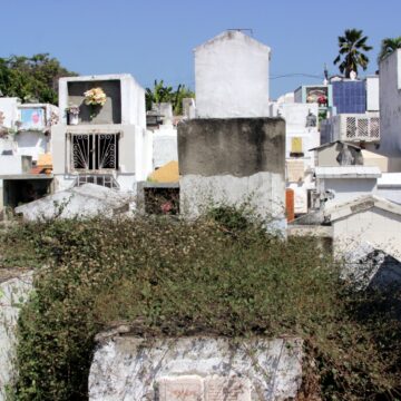 Alcaldesa asegura que es hora de proyectar un nuevo cementerio para Turbaco Alcaldesa asegura que es hora de proyectar un nuevo cementerio para Turbaco