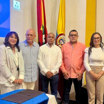 Toman posesión tres delegados del gobierno nacional en junta de Camcomercio Cartagena