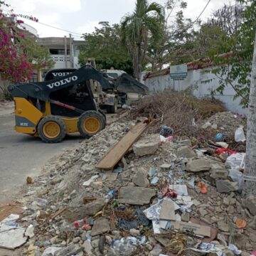 Jornada intensa de aseo, recojen una tonelada de basura en alrededores del cementerio de Turbaco