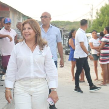 Por gestión de la Alcaldesa, solución final al servicio de agua en Oro Blanco, Turbaco