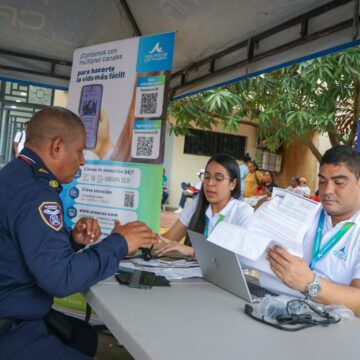 Aguas de Cartagena se une a jornada «Visitando tu comunidad», promovida por la Personería Distrital Aguas de Cartagena se une a jornada «Visitando tu comunidad», promovida por la Personería Distrital