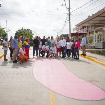 Calle de la Lengua, seca y nuevecita, fue entregada como primer regalo para Cartagena