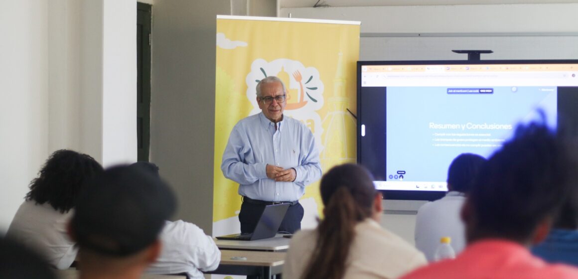 Avanza programa con 27 restaurantes con el objetivo de «cero grasa y aceite» al sistema de alcantarillado de la ciudad Avanza programa con 27 restaurantes con el objetivo de «cero grasa y aceite» al sistema de alcantarillado de la ciudad