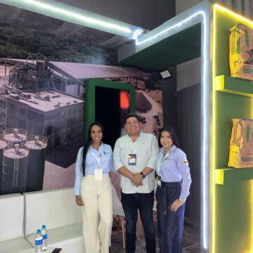 El éxito de Cemento País brilla en los diferentes encuentros nacionales y regionales relacionados con la construcción El éxito de Cemento País brilla en los diferentes encuentros nacionales y regionales relacionados con la construcción