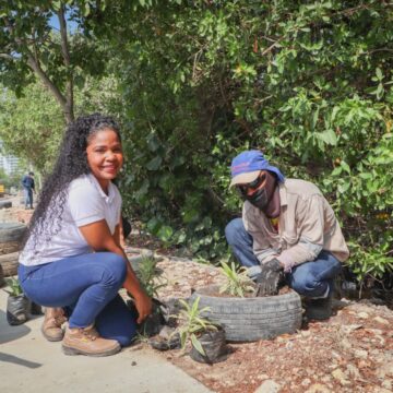 Aguas de Cartagena apoyó a IPS Niños de Papel en jornada ambiental en Canapote Aguas de Cartagena apoyó a IPS Niños de Papel en jornada ambiental en Canapote